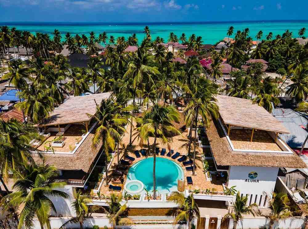 Aluna Paje hotel exterior and pool