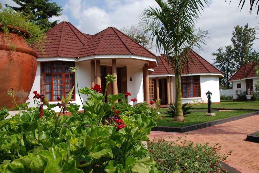 Salinero Kilimanjaro Lodge garden setting